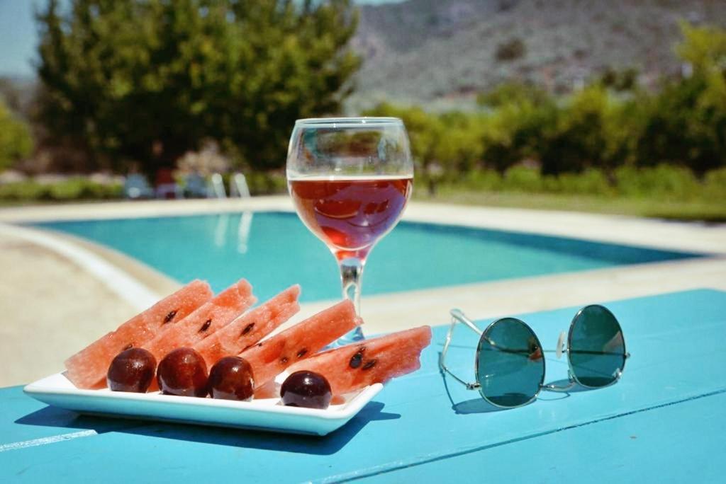 Pir Efes Konaklari Hotel *